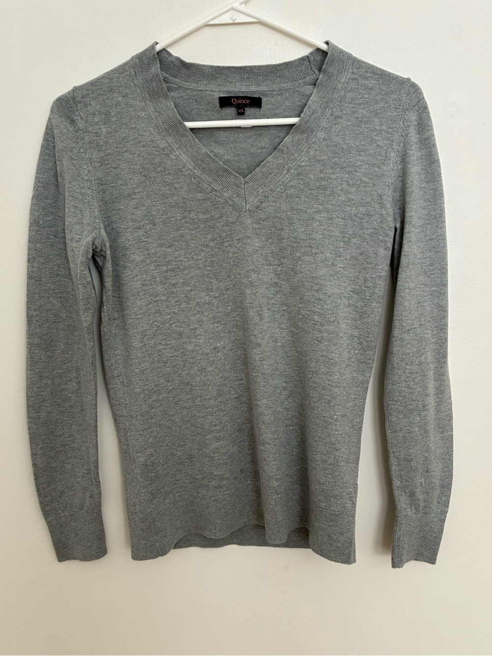 Quince Light Gray V-Neck Cotton  Cashmere Sweater - Picture 5 of 6